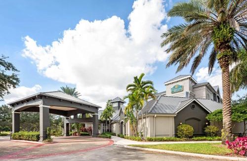 Plantation Hotel | La Quinta by Wyndham Ft. Lauderdale Plantation