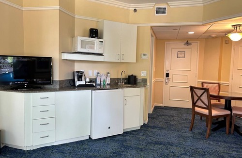 Harbour Isles of Fort Lauderdale Resort | Lago Mar Beach Resort & Club