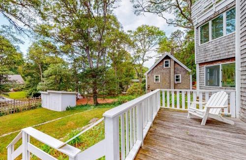 West Hyannisport House | Lake Elizabeth Terrace