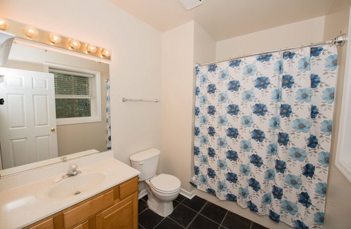 Chesapeake Ranch Estates-Drum Point Apartment | Lake side basement sweet