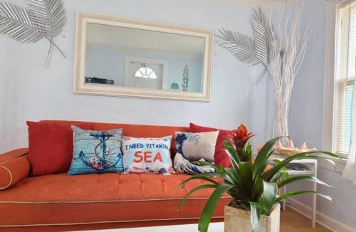 Lake Worth House | Lake Worth Beach Paradise Cove Cottage 2-1Bedroom