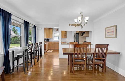 Chippewa Lake House | Lakefront home on Chippewa Lake OH. Includes kayaks and paddle boards (SUPs).