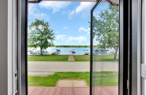 Chippewa Lake House | Lakefront home on Chippewa Lake OH. Includes kayaks and paddle boards (SUPs).