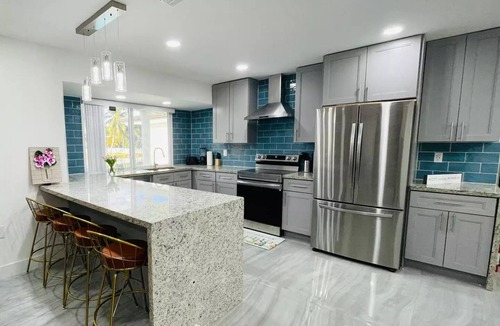 Miramar House | Lakefront home with private pool near Miami