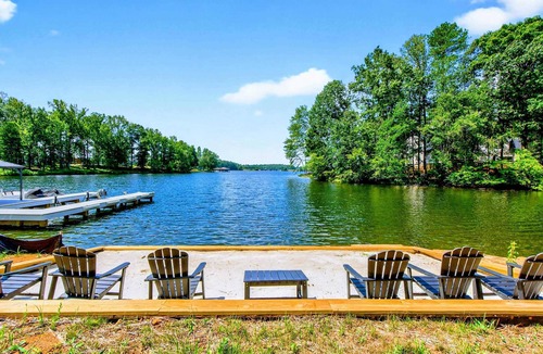 Bumpass House | Lakefront Lake Anna, Beach, Dock, Views