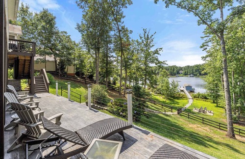 Mineral House | Lakefront Lake Anna, Dock, Views, Deck, Movies