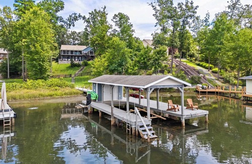 Mineral House | Lakefront Lake Anna, Dock, Views, Deck, Movies