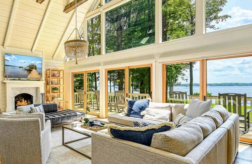 Bumpass House | Lakefront Lake Anna Views, Dock, Beach