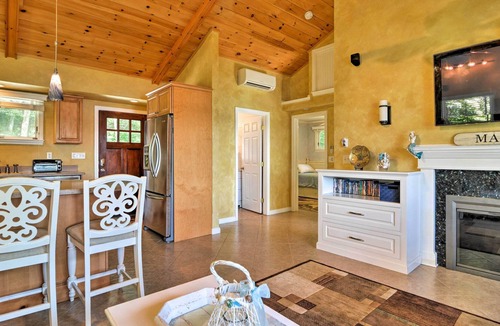 Mashpee House | Lakefront Mashpee Home w/ Kayak & Outdoor Kitchen!