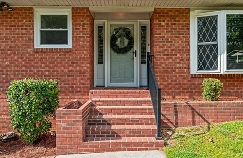 High Point House | Lakeside Home: Sunset Views, Marina, Golf, Tennis