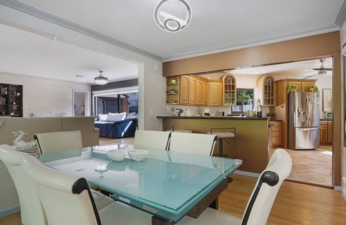 Lazy Lake House | LakeView Gem 2Houses, Stunning Pool, Near Beach! Kayak/Pond/Spa -Fort Lauderdale