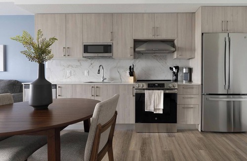 Overtown Apartment | Landing | Amazing 1BD, Pool