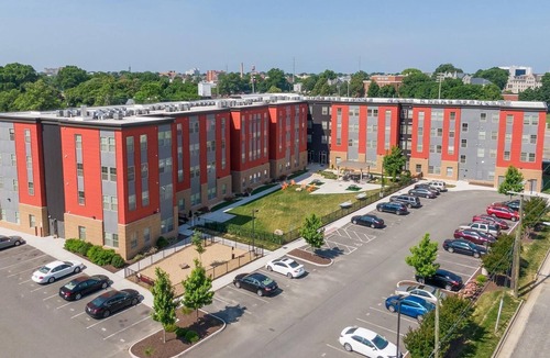 Richmond Apartment | Landing | Amazing 2BD, Gym