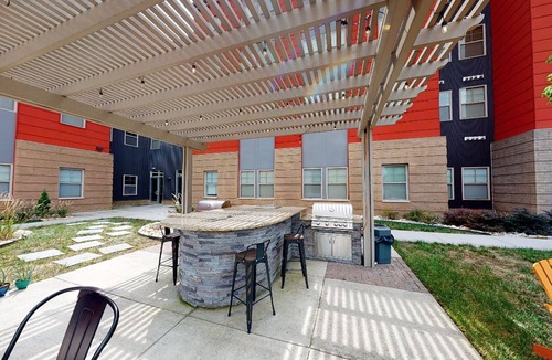 Richmond Apartment | Landing | Amazing 2BD, Gym