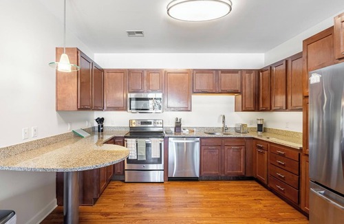 Albany Apartment | Landing | Beautiful 2BD, Gym