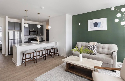 North Chesterfield Apartment | Landing | Beautiful 3BD, Pool, Courtyard