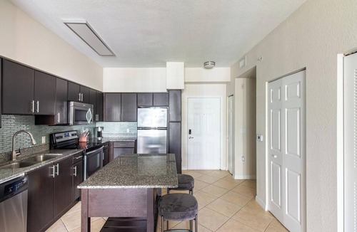 Miramar Apartment | Landing | Chic 1BD, Gym, Clubhouse