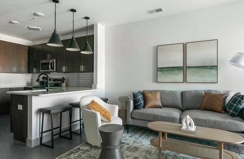 Richmond Apartment | Landing | Incredible 1BD, Gym, Clubhouse