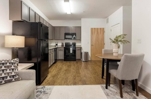 Church Hill Apartment | Landing | Incredible 1BD, Rooftop Lounge