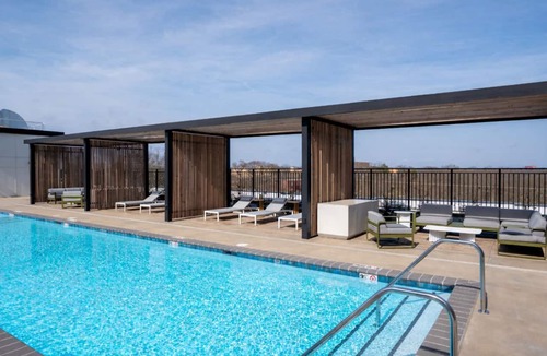 Southwest Raleigh Apartment | Landing | Incredible Studio in Caraleigh