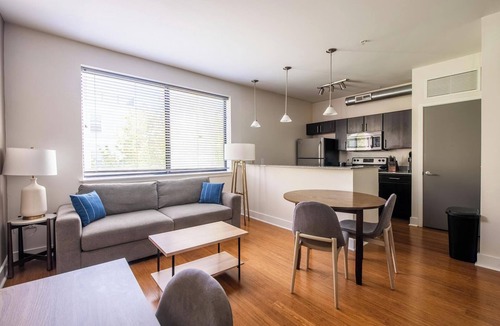 Church Hill Apartment | Landing | Modern 1BD, Courtyard, Rooftop Lounge