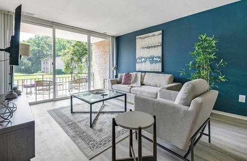 Greenbelt Apartment | Landing | Modern 1BD, Pool, Gym