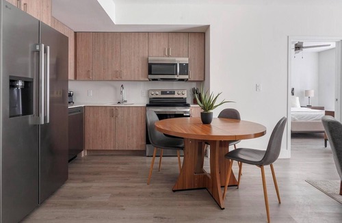 Hialeah Apartment | Landing | Modern 2BD, Gym