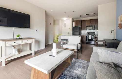 Manassas Park Apartment | Landing | Stylish 1BD, Gym, Pool