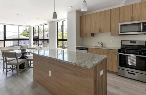 Carteret Apartment | Landing | Stylish 2BD, Courtyard, Gym