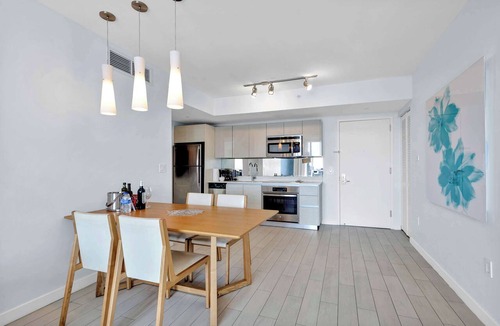 Hallandale Beach Apartment | Large 2-Bedroom Condo Near Ocean w Amenities 1709