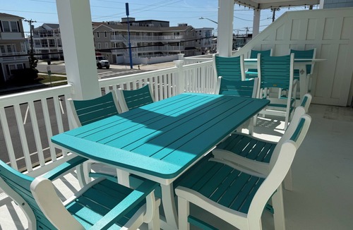 Cape May - Wildwood House | Large 4-bedr, 4 bath house, pool, one block from boardwalk and beach N. Wildwood