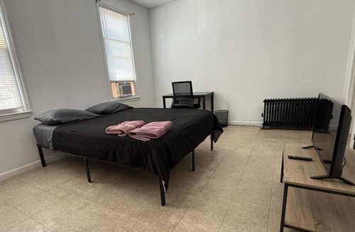 Perth Amboy Apartment | Large and private 3 bedroom and 2 bathroom apartment, separate street entrance