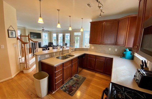 Bayside House | Large Beach House in Luxury Resort with Pools