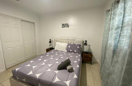 Little Haiti House | Large Modern Suite Near Beach, WYNWD Garden style