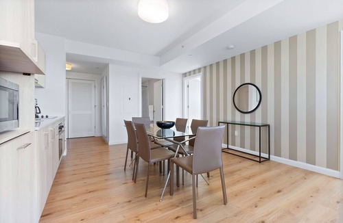 West Fens Apartment | Large Two Bedroom, One Block From Fenway Park
