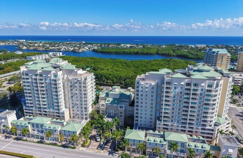 Boynton Beach Condo | Larger 1 bdrm 1.5 bath! Casa Costa 3/4mi beach pool/gymBoynton Beach 2queenbds