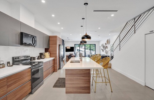 Downtown Fort Lauderdale Villa | Las Olas Designer Retreat With Heated Pool!