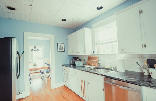 Mara Vista House | Last minute deal - walk to the beach - 4 bedroom - super cute!