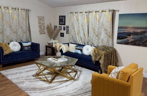 North Lauderdale House | Lauderdale Luxe Retreat 4-bedroom house with AC in lovely North Lauderdale