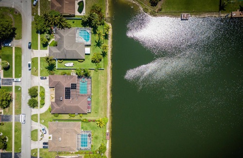 Lauderhill House | Lauderhill Waterfront 5BR Home with Private Pool! This is Paradise! NEW