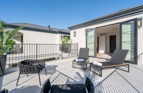 The Flats Villa | Lavish Beverly Hills Estate