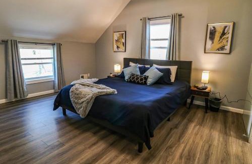 Princeton House | Lavish Spacious Home Near Town Game Room 4BR