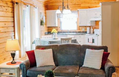Millersburg Cabin | Lazy Days by Rocky Hill Cabins