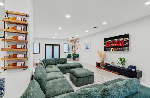Golden Glades House | Lazy River Villa by Glam Homes