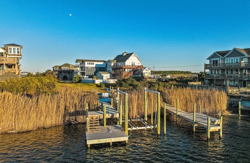 Nags Head House | LC09: The Look Out | Luxury Home | Water Views | Private Pool