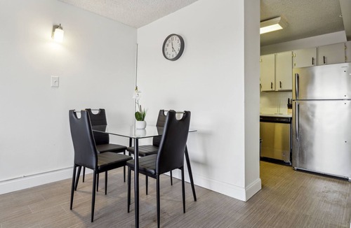 Richmond Apartment | Legacy at Imperial Village 915 I 1 Bed 1 Bath
