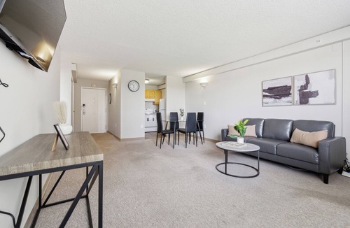 Richmond Apartment | Legacy at Imperial Village 1108 I 1 Bed 1 Bath