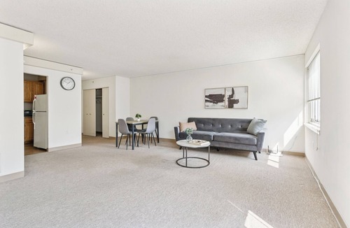 Richmond Apartment | Legacy at Imperial Village 417 I 2 Bed 2 Bath