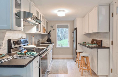 Brewster House | Less Than 1 Mile to the Beach with Custom Fire Pit!