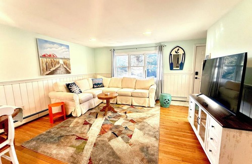 Truro House | Less than 2 miles to either Bayside or Ocean side beaches